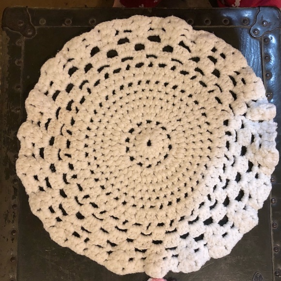 HANDMADE WITH LOVE CROCHETED HOT PADS OR DOILIES - Picture 2 of 3